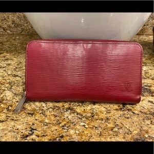 Louis Vuitton epi leather zippy wallet - 100% auth